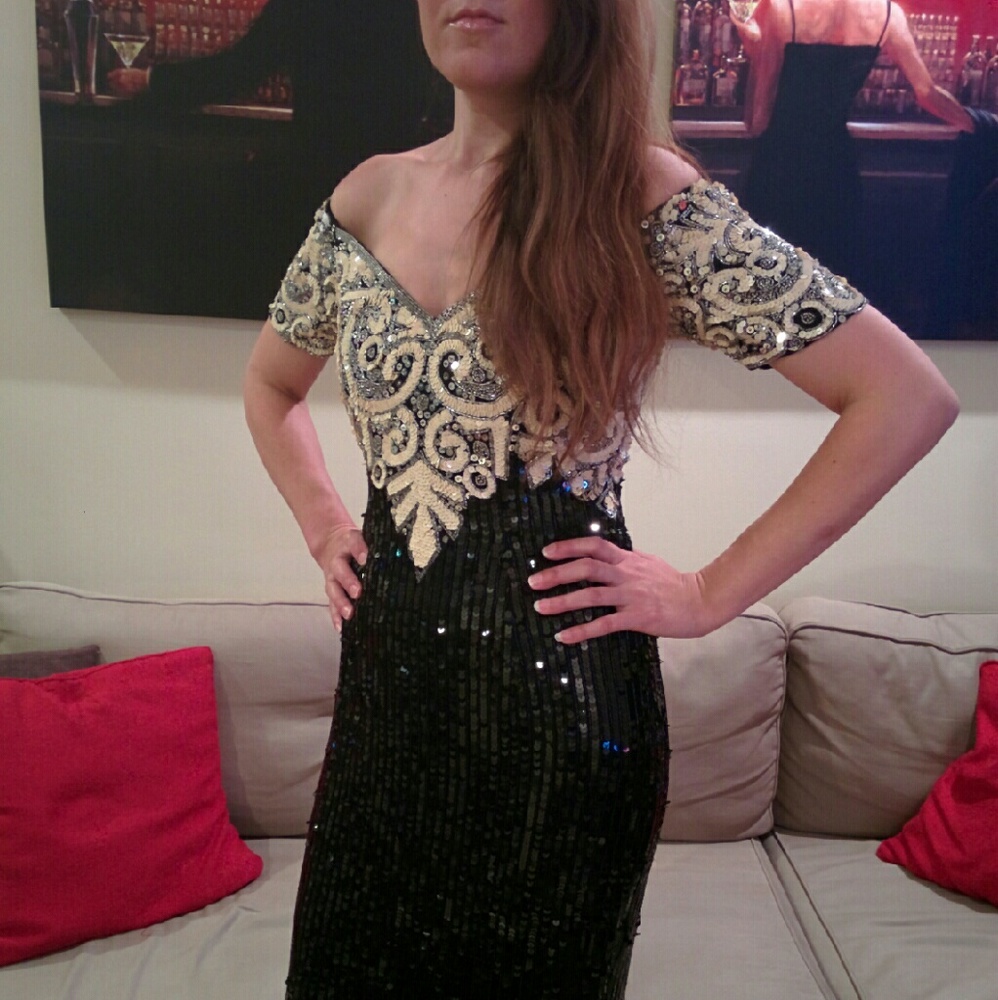 Oleg Cassini black tie label gown